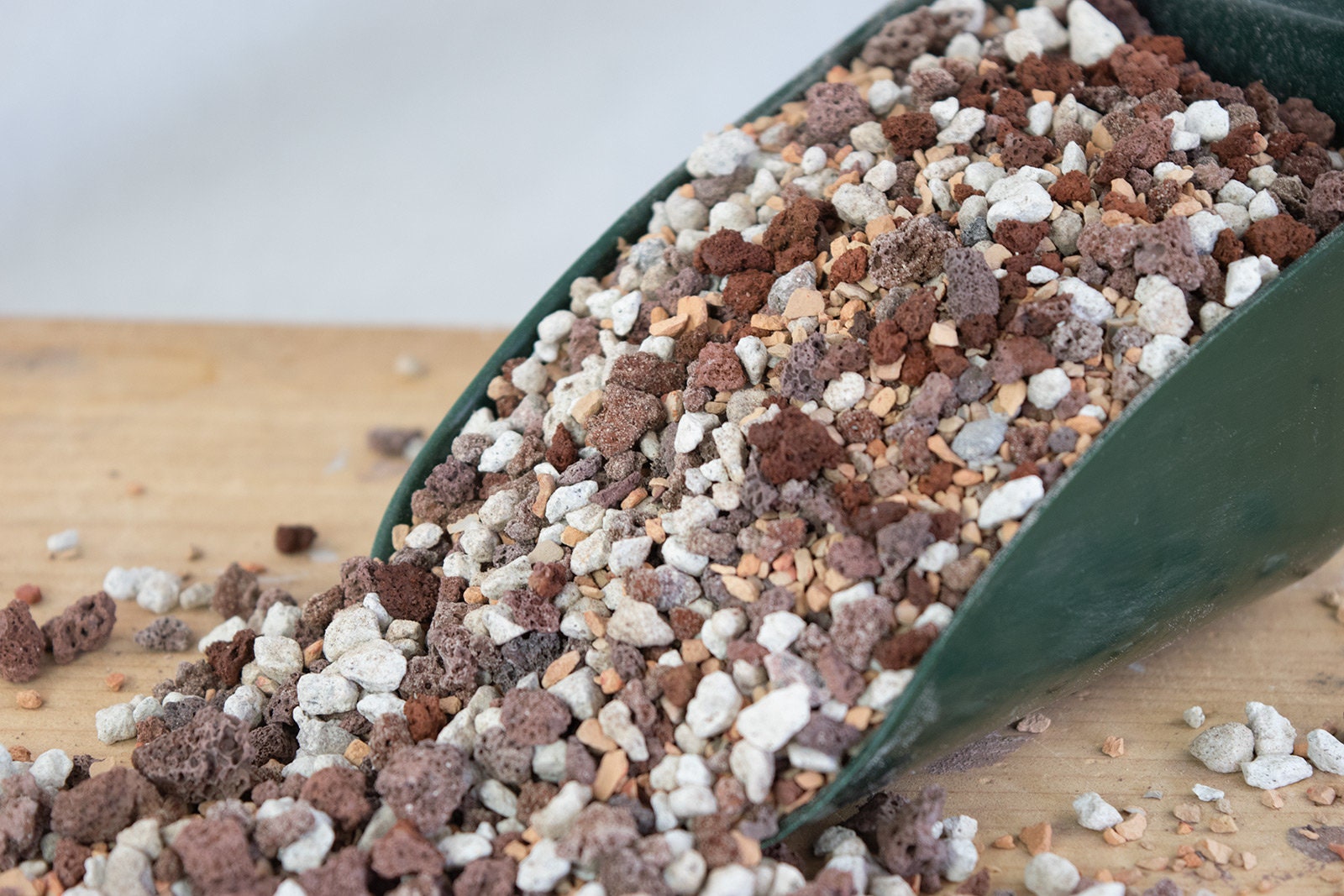 Pre Mixed Red Lava, Pumice & Turface - Medium Grain | Calibonsai Depot